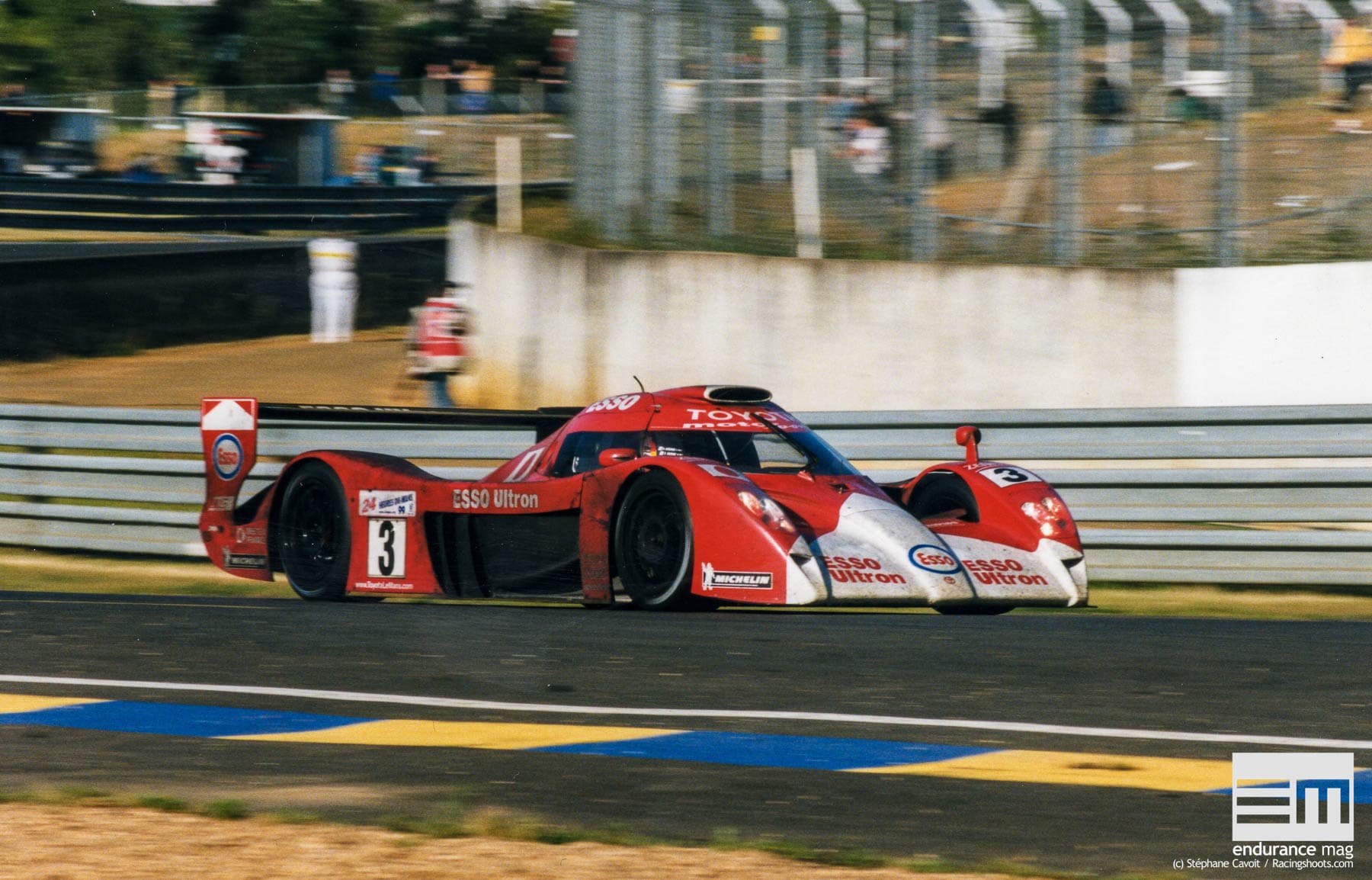 Toyota-GT-One-Le-Mans-1999